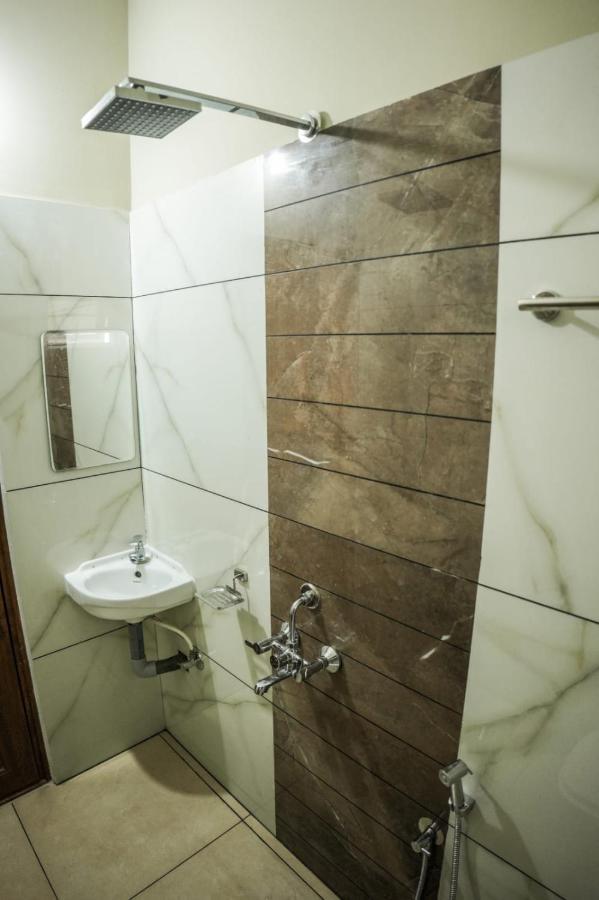 Zennova Furnished Apartment Alappuzha Εξωτερικό φωτογραφία